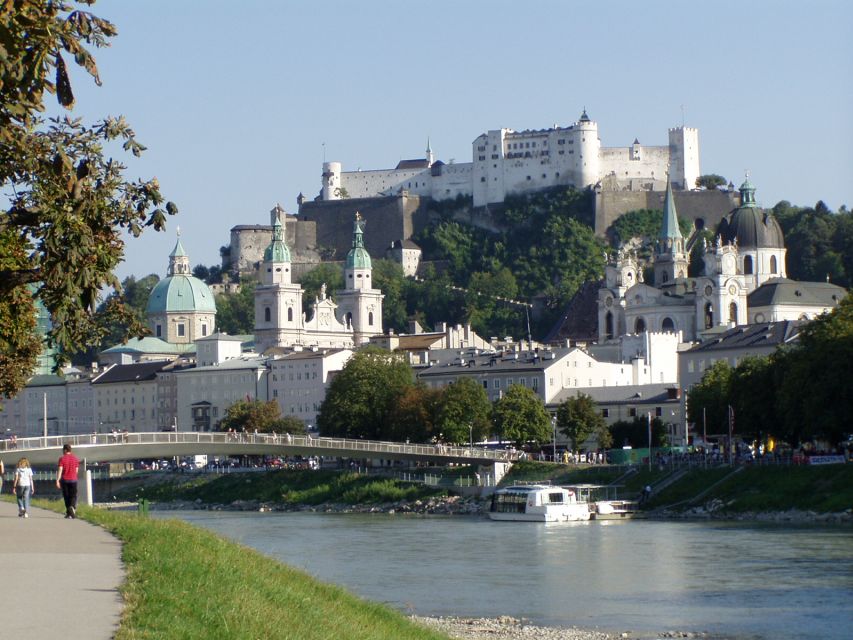 Salzburg 2.5-Hour Walking Tour: Mozart, Old Town & More - Mönchsberg Hill panorama, optional elevator, and a strong finish