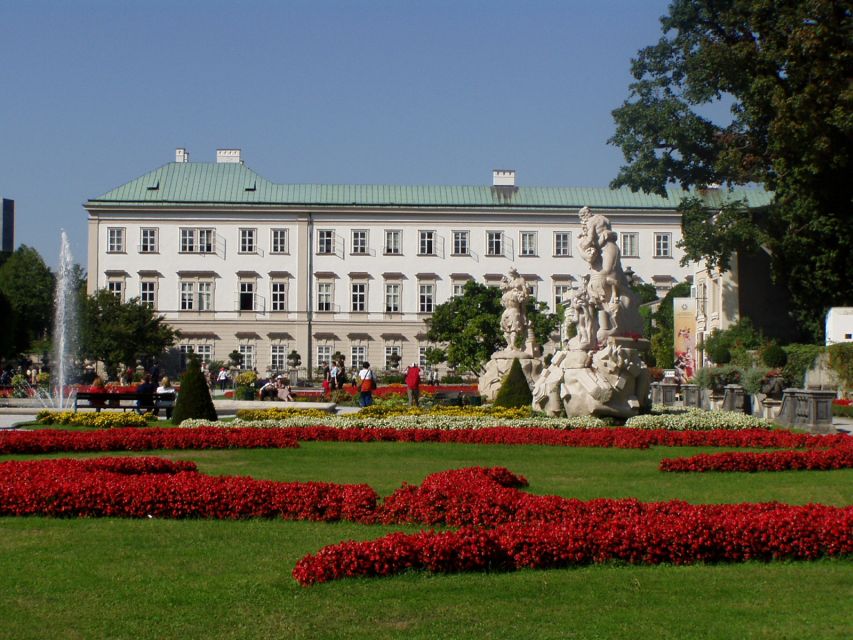 Salzburg 2.5-Hour Walking Tour: Mozart, Old Town & More - Makartplatz to Makartsteg, the New Town-to-Old Town transition