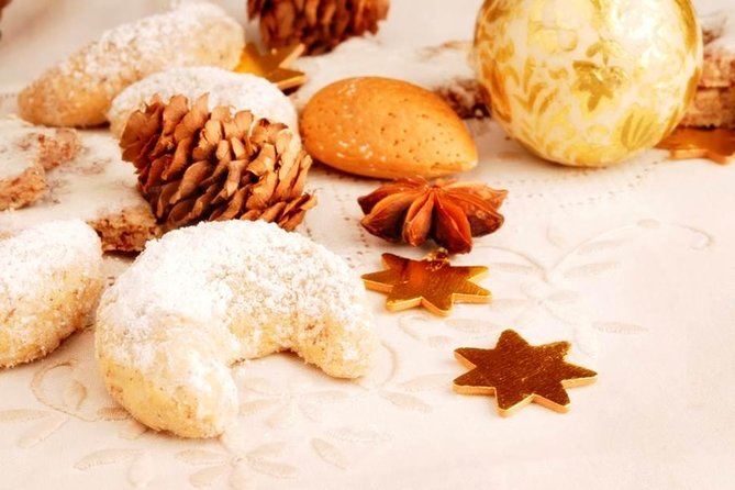 Salzburg Christmas Cookies and Apple Strudel Cooking Lesson - Why this Salzburg strudel and cookie class feels practical, not performative
