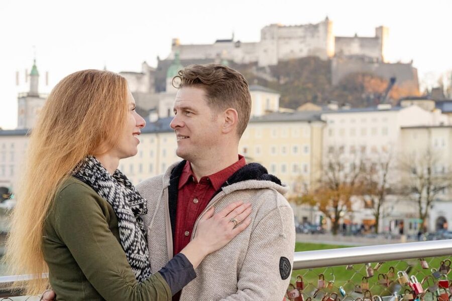 Salzburg City: private photoshoot at Salzburgs landmarks - Where to Meet at Pegasusbrunnen and How the Session Flows