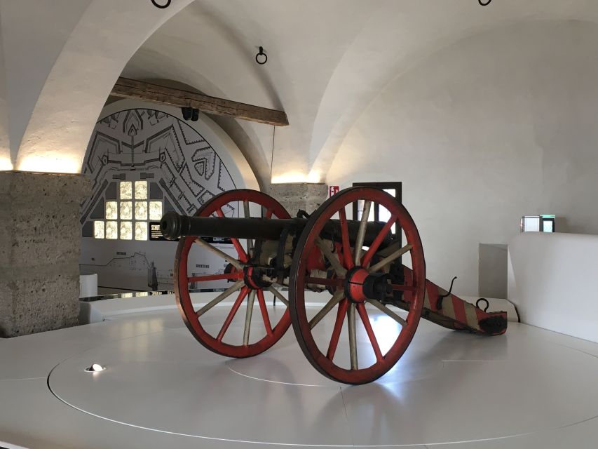 Salzburg: Hohensalzburg Fortress Admission Ticket - Prince’s Chambers: where Gothic elegance meets power