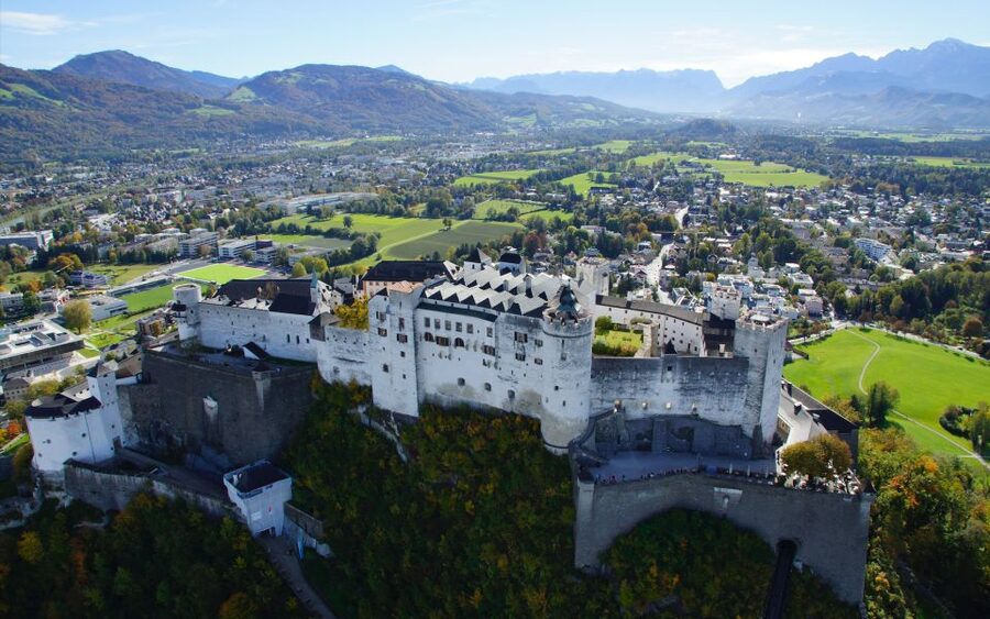 Salzburg: Hohensalzburg Fortress Admission Ticket - Food, markets, and timing: how to make the visit feel easy