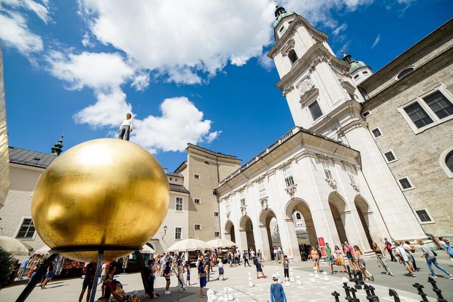 Salzburg: Old Town, Mozart, & Mirabell Gardens Walking Tour - Pace and group size: what the 2-hour format gives you (and what it doesn’t)
