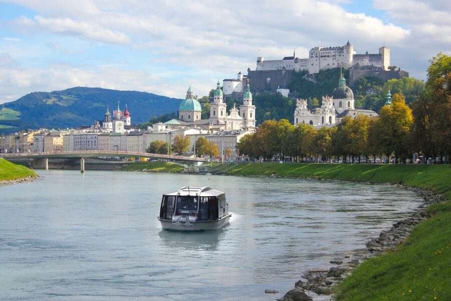 Salzburg: River Cruise & Best of Mozart Fortress Concert - Best of Mozart concert inside the fortress halls, what the ticket actually gets you