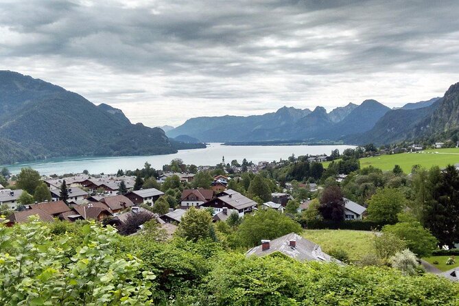 Salzburg Super Saver: Hallstatt & Original Sound of Music Tour - Lake Wolfgang views from St. Gilgen, then Mondsee time to roam