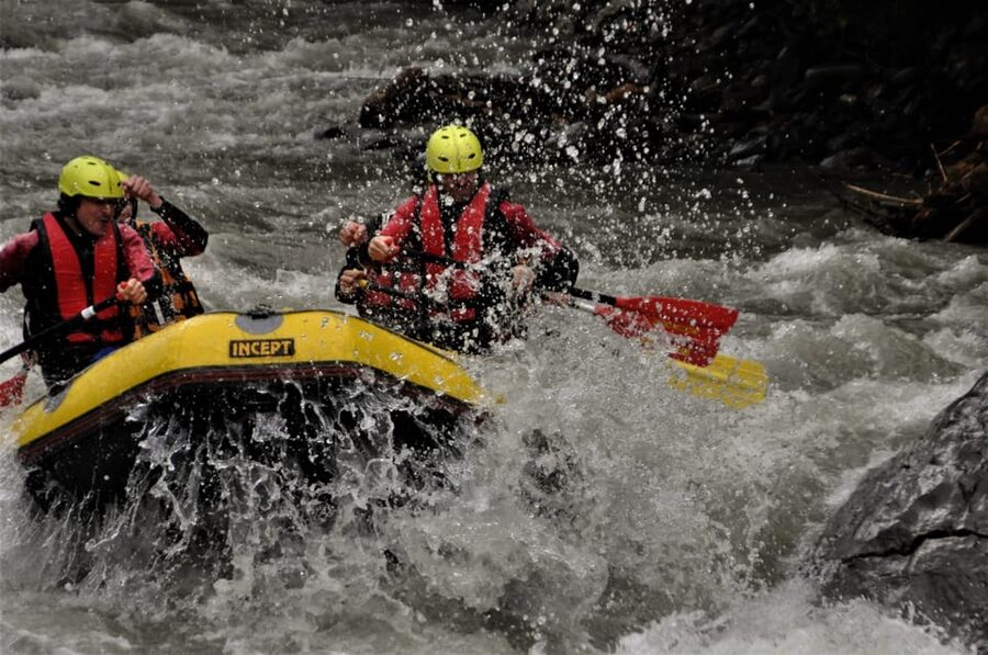 Salzburg: White Water Rafting on the Salzach River - Near the finish: splashy sections and the truth about staying dry