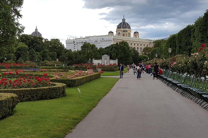 Scenic Private Transfer from Prague to Vienna or Vienna to Prague - Price and value: is $307.05 per person worth it?