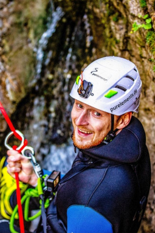 Schwarzwasserbach: Canyoning in Austria's Kleiwalsertal - Training on technique and safety before the first jump