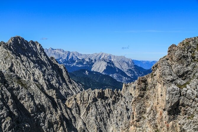 Self-Guided 1,5-hour Tour of Innsbruck: Exciting Stories, Photo Spots & Desserts - The photo plan: where to slow down and what shots you can get