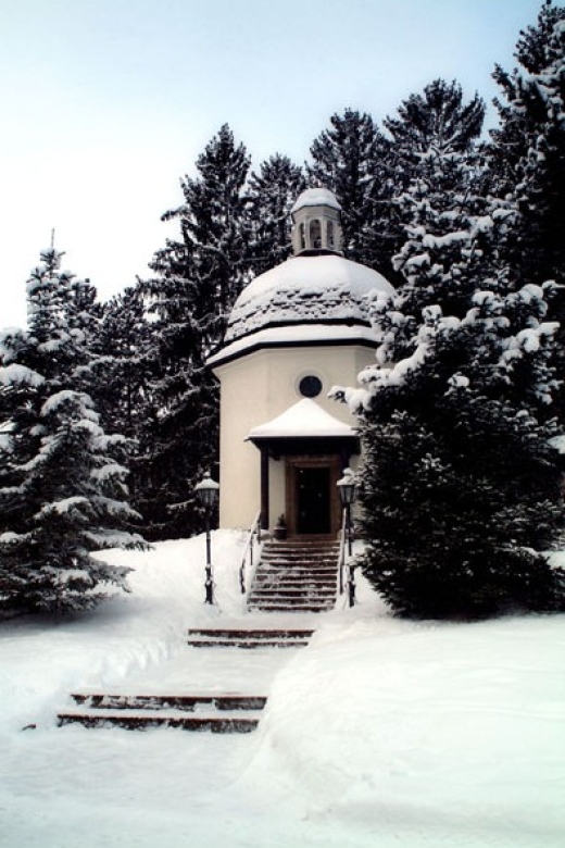 Silent Night Oberndorf Christmas Eve Tour from Salzburg - Who This Tour Suits Best, and Who Should Rethink It