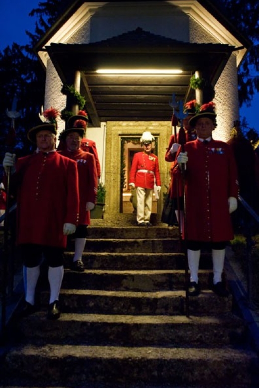 Silent Night Oberndorf Christmas Eve Tour from Salzburg - Candlelight Tradition and Why It Changes the Mood