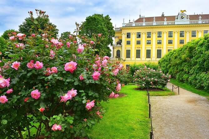 Skip-the-line Schonbrunn Palace Rooms & Gardens Private Tour - Where you meet, and why being on time matters