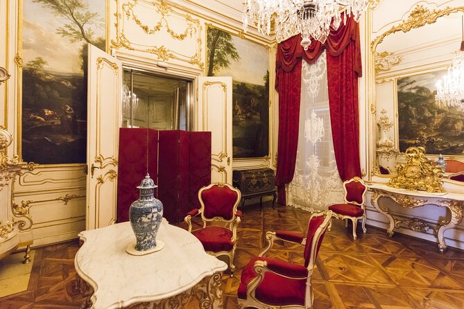 Skip-the-line Schonbrunn Palace Rooms & Gardens Private Tour - What you can expect from the guide experience
