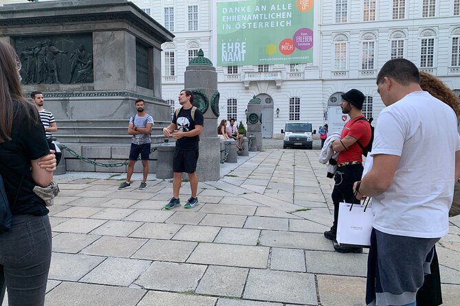 Spooky Vienna Ghost Tour in English - Stop 1: Wiener Staatsoper and the phantom angle in Vienna