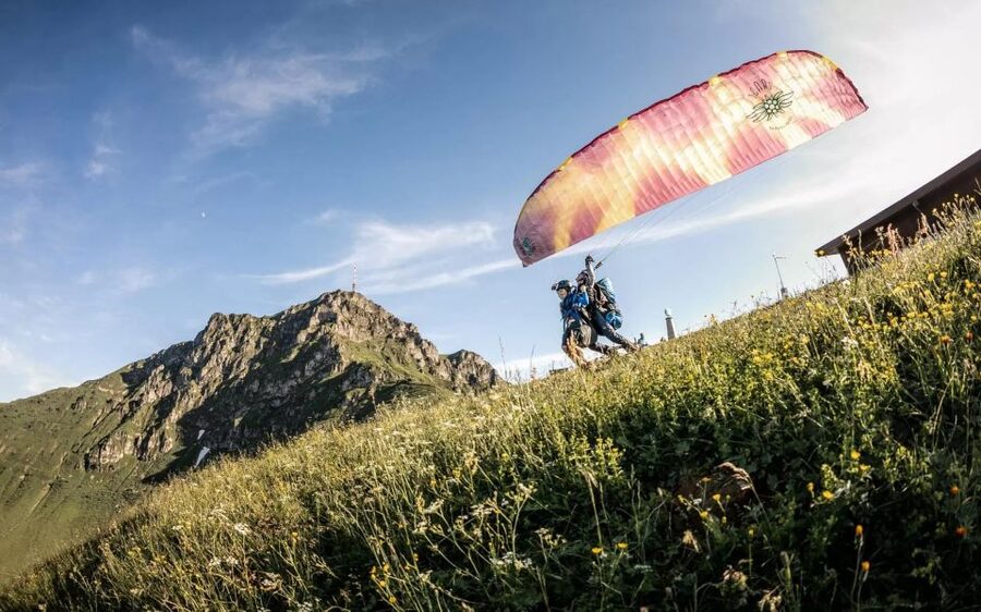 St Johann in Tirol: Tandem Paragliding - Meeting Your Pilot at St. Johann Gondola, Then Up the Mountain
