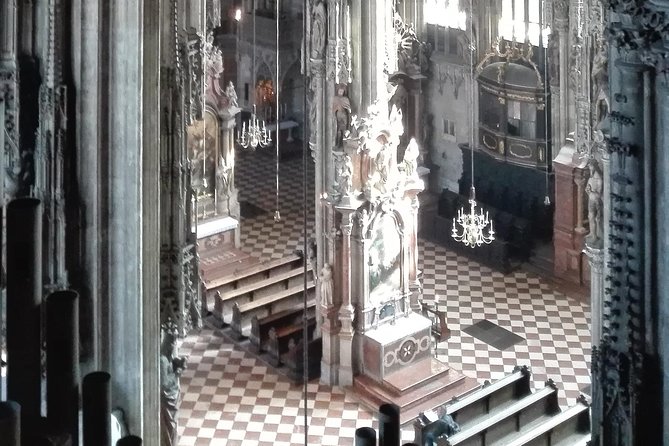 St. Stephen's cathedral - old symbol newly discovered - Barriers, worship areas, and staying on the right side of the rules