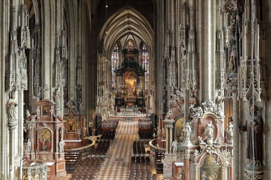 St Stephen's Cathedral, Top Churches of Vienna Old Town Tour - The Private Guide Factor: How You Get More Than a Walk