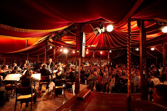 Strauss Dinner Show - Service and stage energy, where the night gets warmer