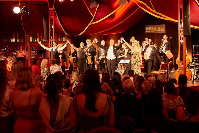 Strauss Dinner Show - Who should book this Strauss dinner show