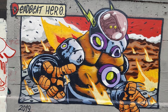 Street Art Tour in Vienna - Schottenring and Flex: putting names and styles together