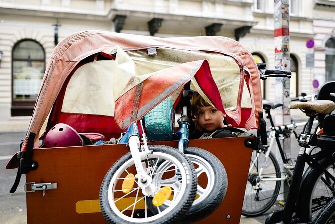 Street photography Vienna - Street photography in Vienna, where everyday life becomes the subject