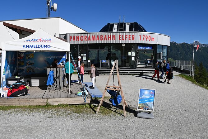 Tandem paragliding in the Stubai Valley near Innsbruck - What to Wear and Bring for a Smooth Landing