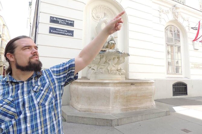 Terrible crimes in Vienna, hidden secrets of the inner city - A two-hour Vienna crime walk that stays in the real streets