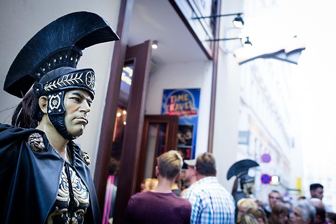 Time Travel-Magic Vienna History Tour Ticket - Stop 1, inside the show: Roman Vindobona to plague streets to WWII