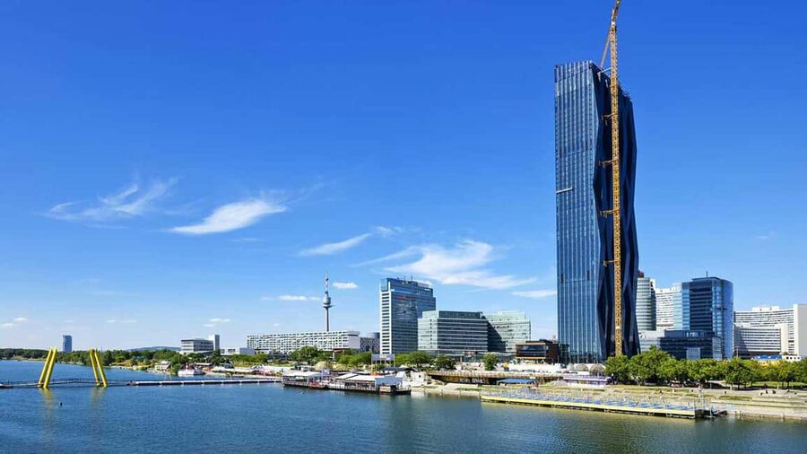 Vienna: 2-hour Danube Panorama Tour - Pier 6 and choosing the right departure time