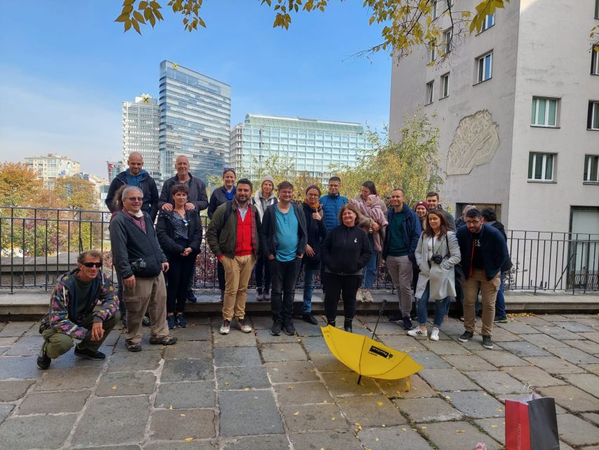 Vienna: 2-Hour Historical Crimes Guided Walking Tour - Meeting at Helmut Zilk Square, finding your guide fast
