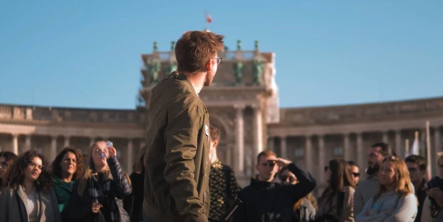 Vienna: 2-Hour Historical Crimes Guided Walking Tour - Guide storytelling in German: what to expect and how to get the most