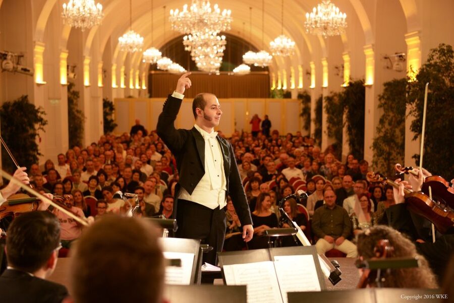 Vienna: After-Hours Schönbrunn Palace Entry & Concert Ticket - The wait and the Orangery concert: Mozart and Strauss where the atmosphere fits