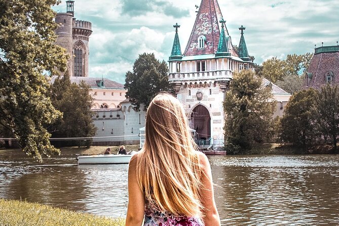 Vienna Airport to Vienna City Private Airport Transfer Austria - The 20 to 30 minute ride window, and what can affect it