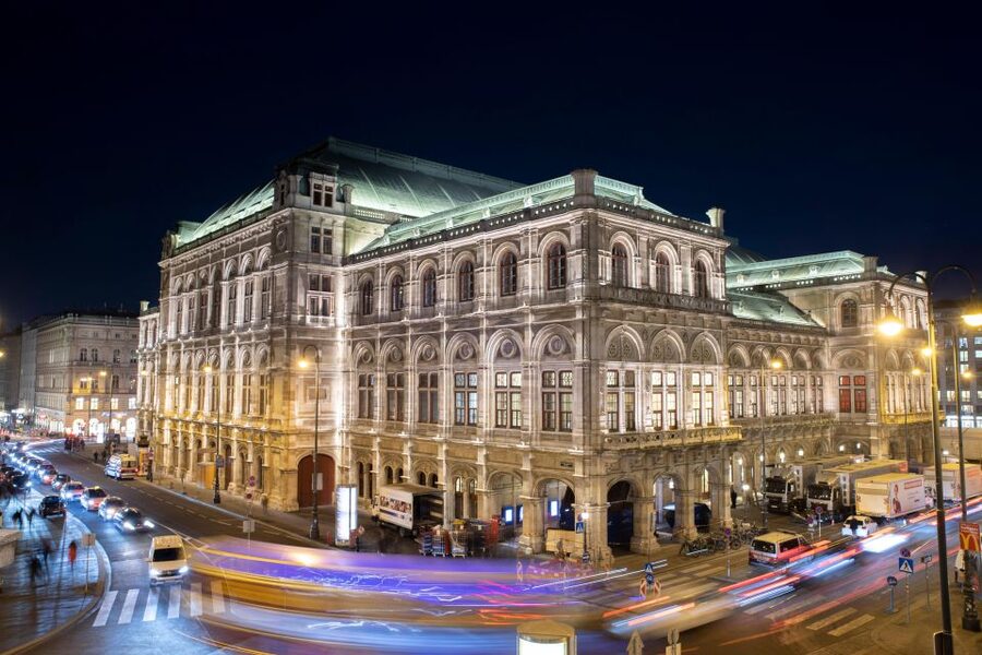 VIENNA AT NIGHT: PRIVATE PHOTO TOUR - Who should book this Vienna night photo tour