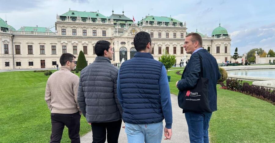 Vienna: Belvedere & The Best of Gustav Klimt Private Tour - How the guide connects Klimt, Schiele, Monet, Van Gogh, and Rodin