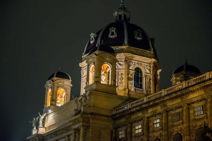Vienna: Big Bus Evening Sightseeing Bus Tour with Live Guide - Price and Value: Is $41 Worth It for Vienna?