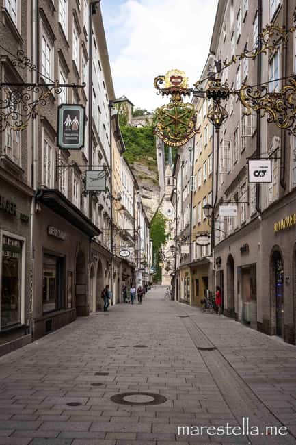 Vienna/Bratislava: Traunkirchen, Hallstatt & Salzburg Tour - Hallstatts 2 Hours: How to See the Village and Still Breathe