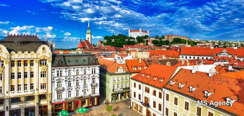 Vienna: Budapest & Bratislava Two Capitals Day Trip - The Road Between Countries: Stories, Stops, and Stretches