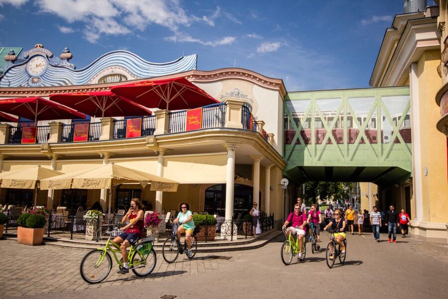 Vienna by Bike 3-Hour All-In-One City Bike Tour in English - Price, pace, and value for 3 hours