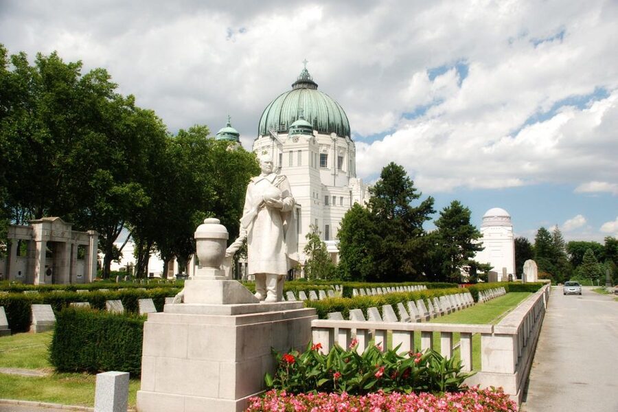 Vienna Central Cemetery Walking Tour with Transfers - Mausoleums, crypts, and memorials, why the architecture is the point