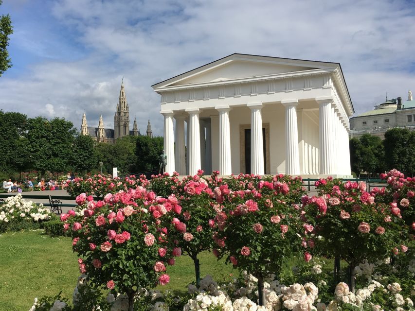 Vienna: City Center Guided Walking Tour - Spanish Riding School and the Lipizzaner horses