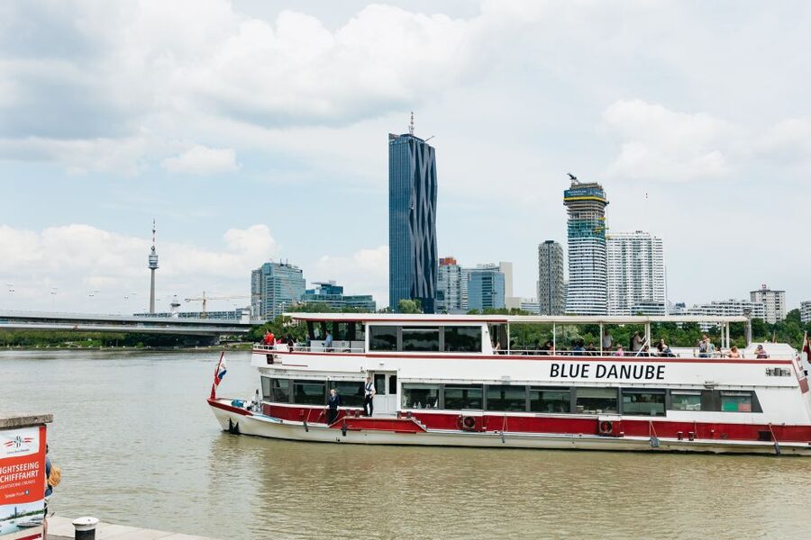 Vienna: City Cruise with Optional Lunch - Where to sit on the boat for comfort and views