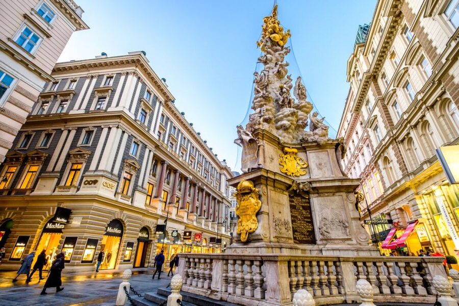 Vienna: City Highlights Guided Bike Tour - Getting started at Piaristengasse: bikes, pacing, and what to expect
