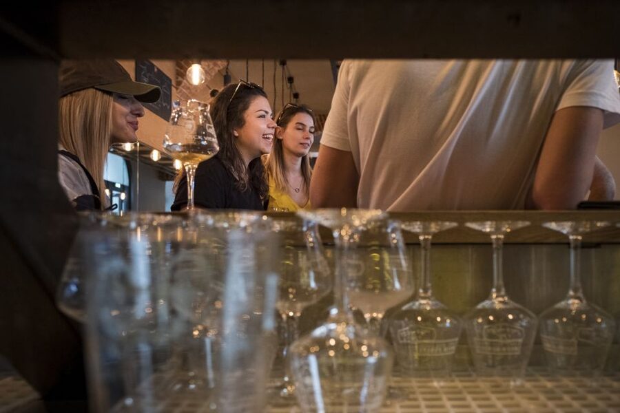 Vienna: Craft Beer Tasting Experience with Local Snacks - Key points to know before you go