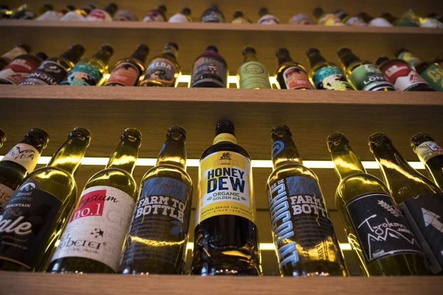 Vienna: Craft Beer Tasting Experience with Local Snacks - Traditional Viennese Snacks: Practical Pairing, Not Just Free Food