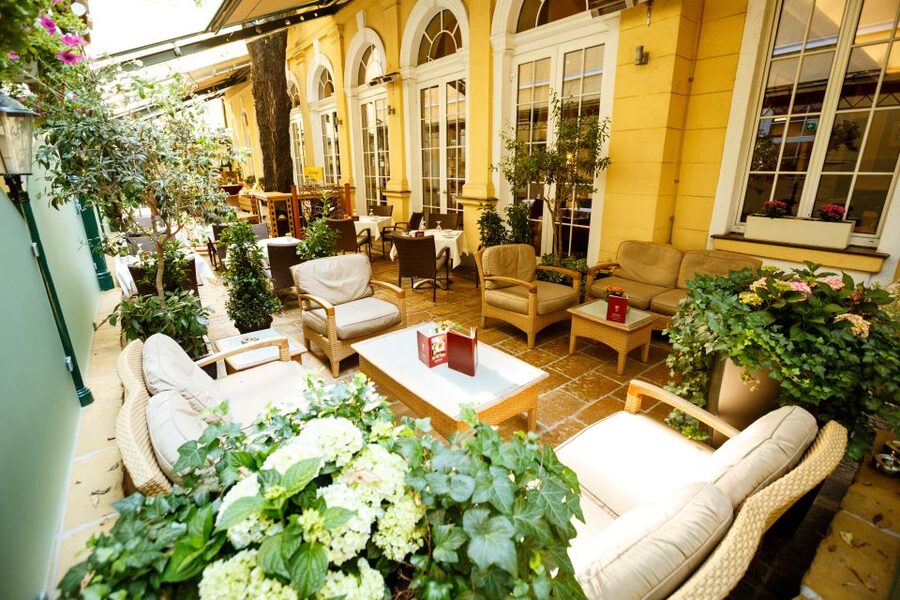 Vienna: Culinary Experience at Restaurant Stefanie - Where it starts, and how to plan your evening