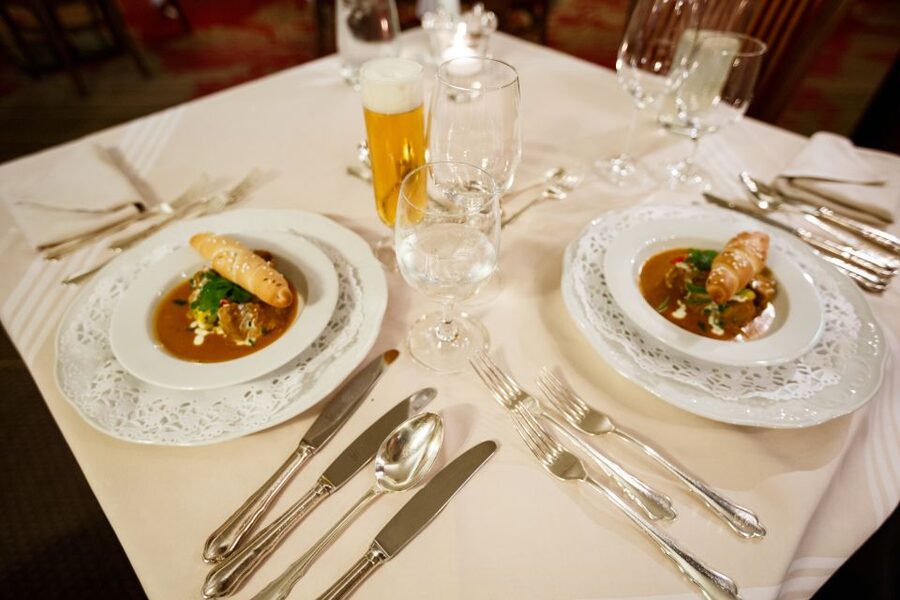 Vienna: Culinary Experience at Restaurant Stefanie - Inside Restaurant Stefanie, what the evening feels like