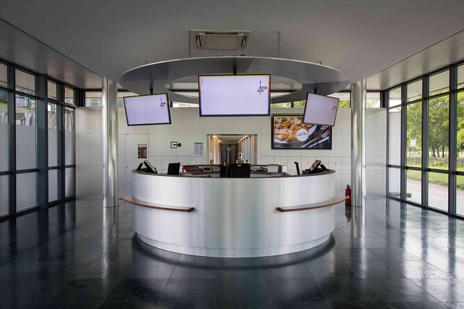 Vienna Danube Tower - Danube Tower: the fast route to Vienna’s best bearings