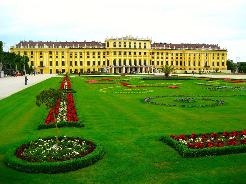 Vienna Full Day Tour from Prague - Ringstrasse and the Danube: the Big View Sequence