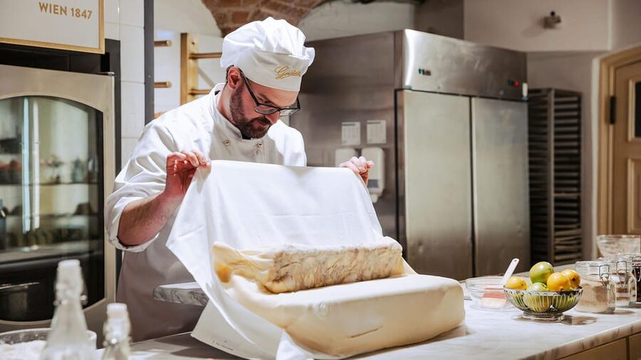Vienna: Gerstner KuK Hofzuckerbäcker Baking Show & Tasting - Quick Highlights Before You Go